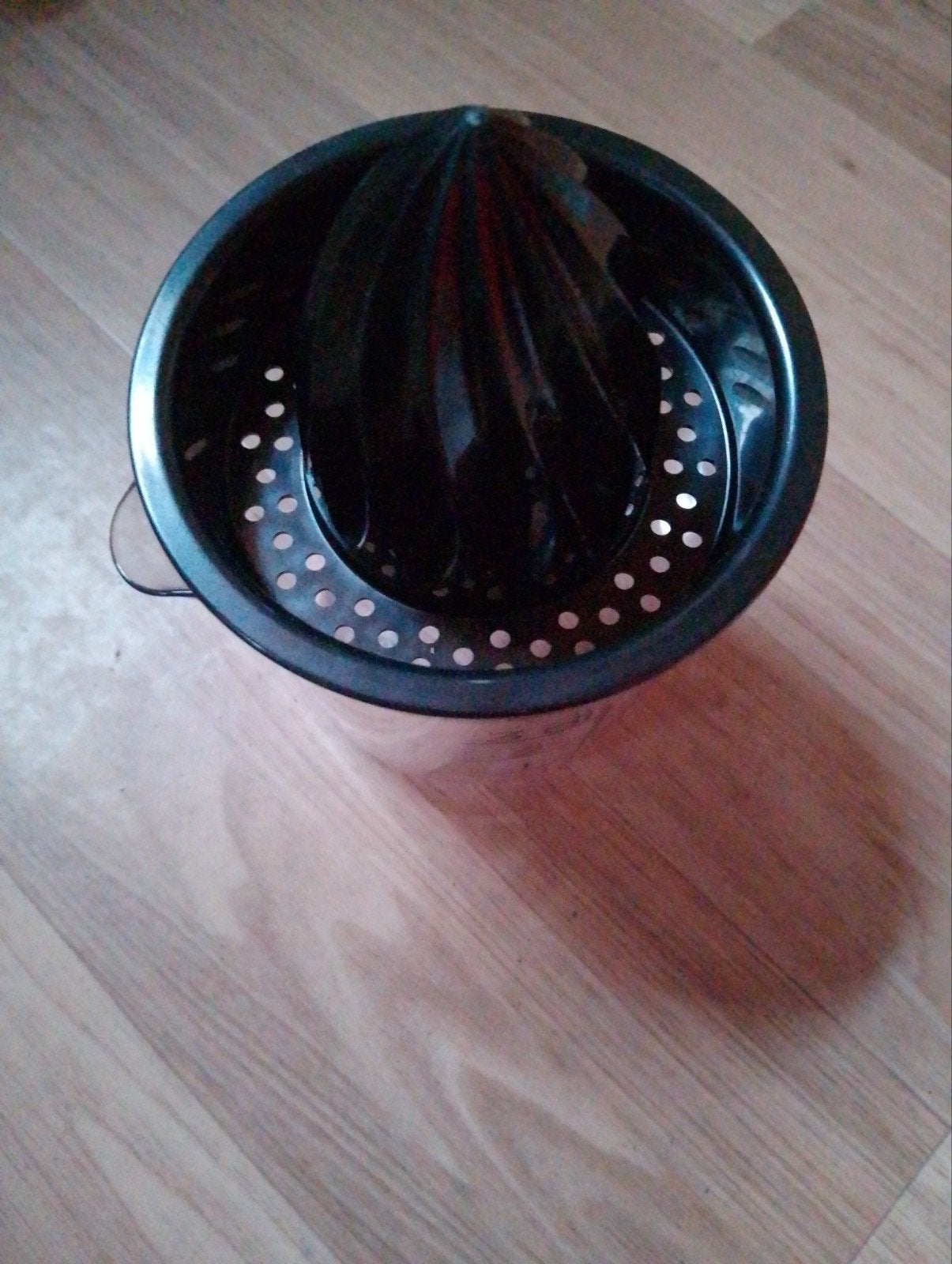 Handmatige citruspers met maatbeker, Kunststof, Ophalen of Verzenden, Zwart, Overige merken