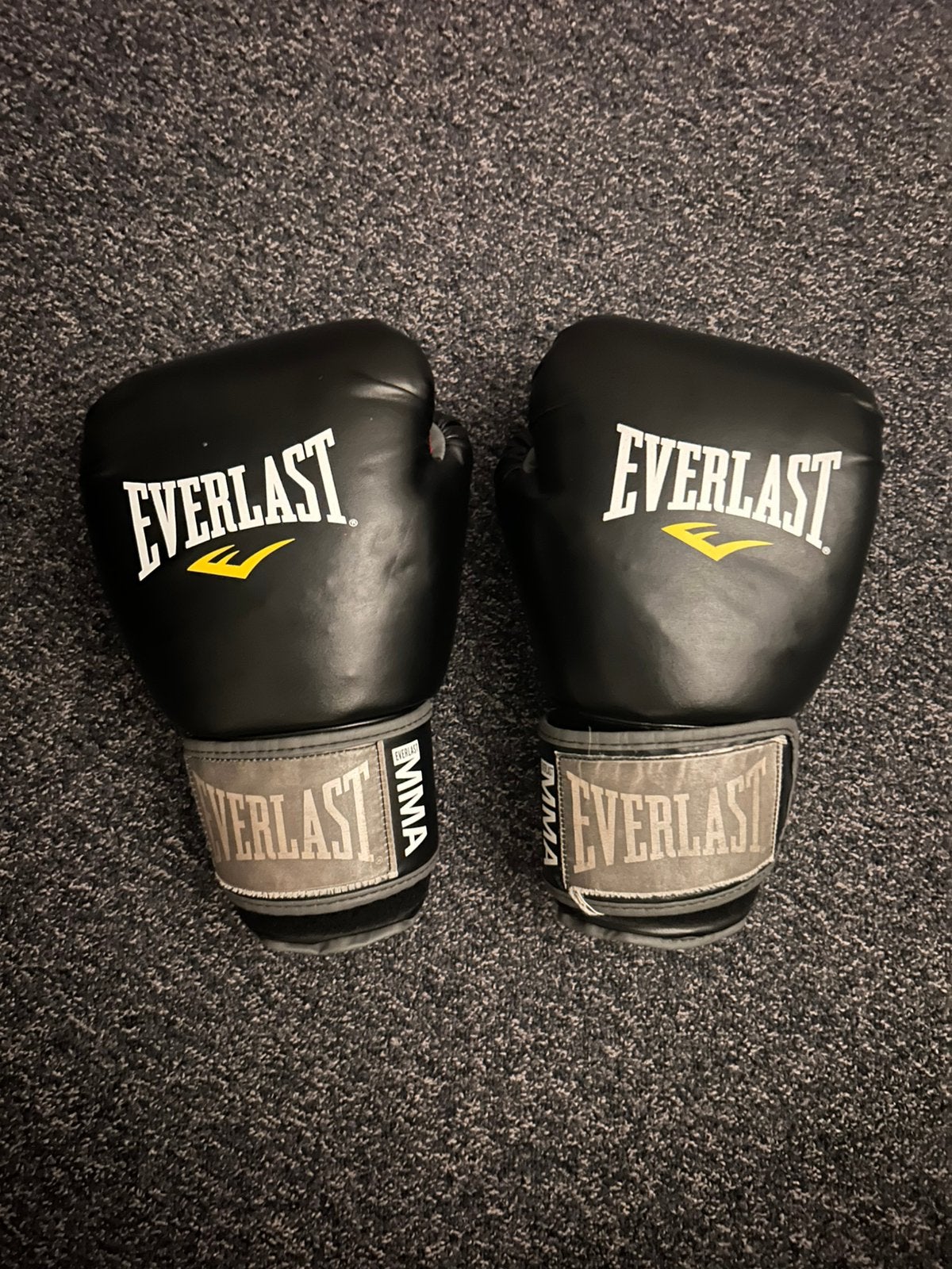 Everlast Muay thai gloves, Ophalen of Verzenden, Zo goed als nieuw, Overige