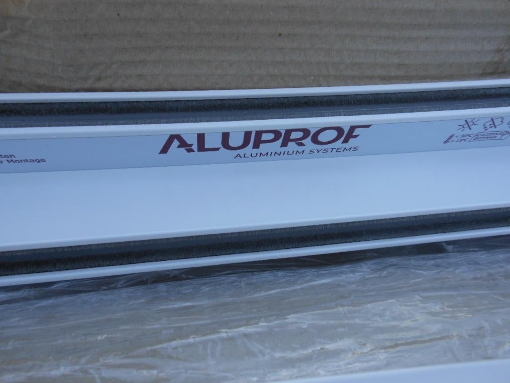 electri  rolluiken  lees  de  advertentie, Doe-het-zelf en Verbouw, Rolluiken, Ophalen, 200 cm of meer, Minder dan 100 cm, Wit