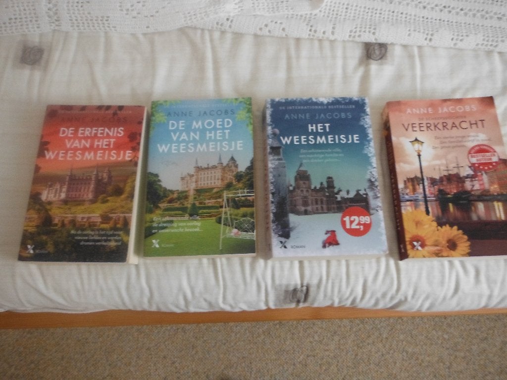4 boeken van Anne Jacobs, Boeken, Ophalen, Zo goed als nieuw, Anne Jacobs