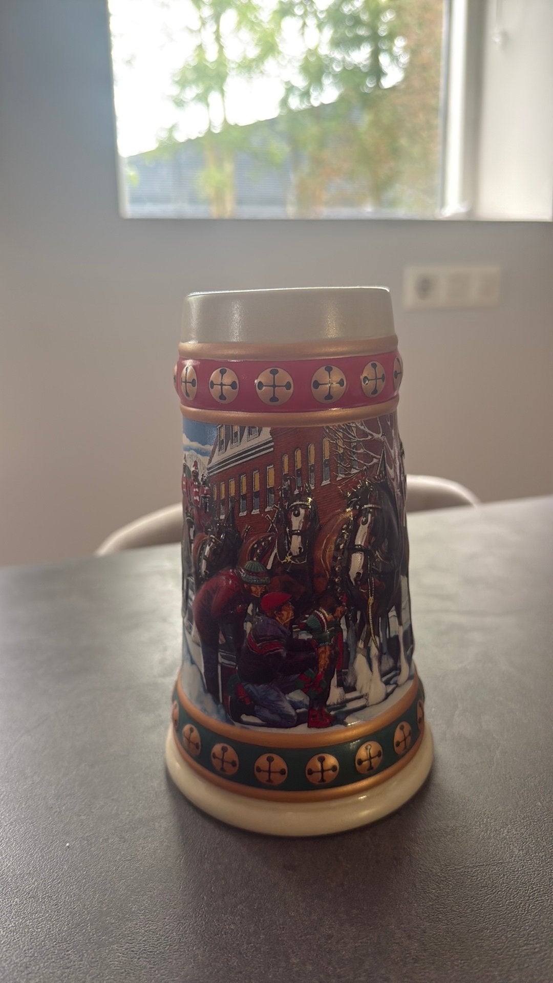 Budweiser Holiday Stein 1993 B. Kemper Mok Hometown Holiday, Ophalen of Verzenden