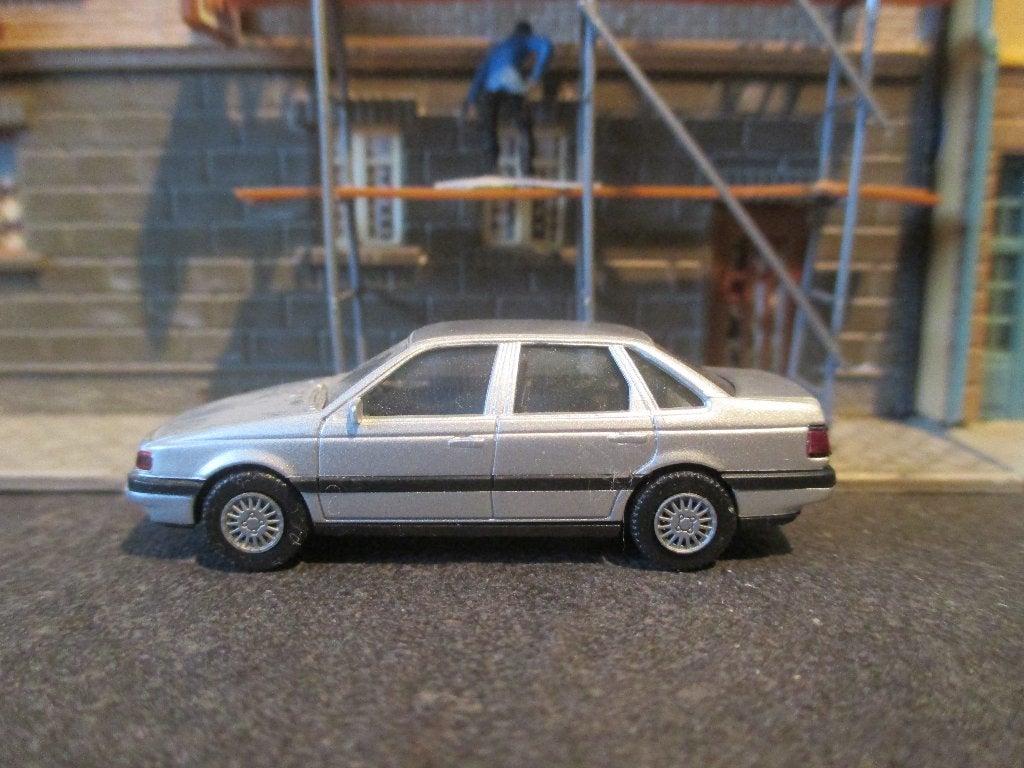 Volkswagen Passat B3 - Herpa grijsmetallic, Ophalen of Verzenden, Zo goed als nieuw, Auto, Herpa