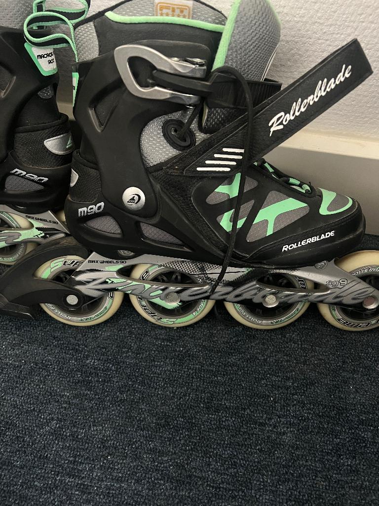 Skeelers, Zo goed als nieuw, Inline skates 4 wielen, Dames, Ophalen