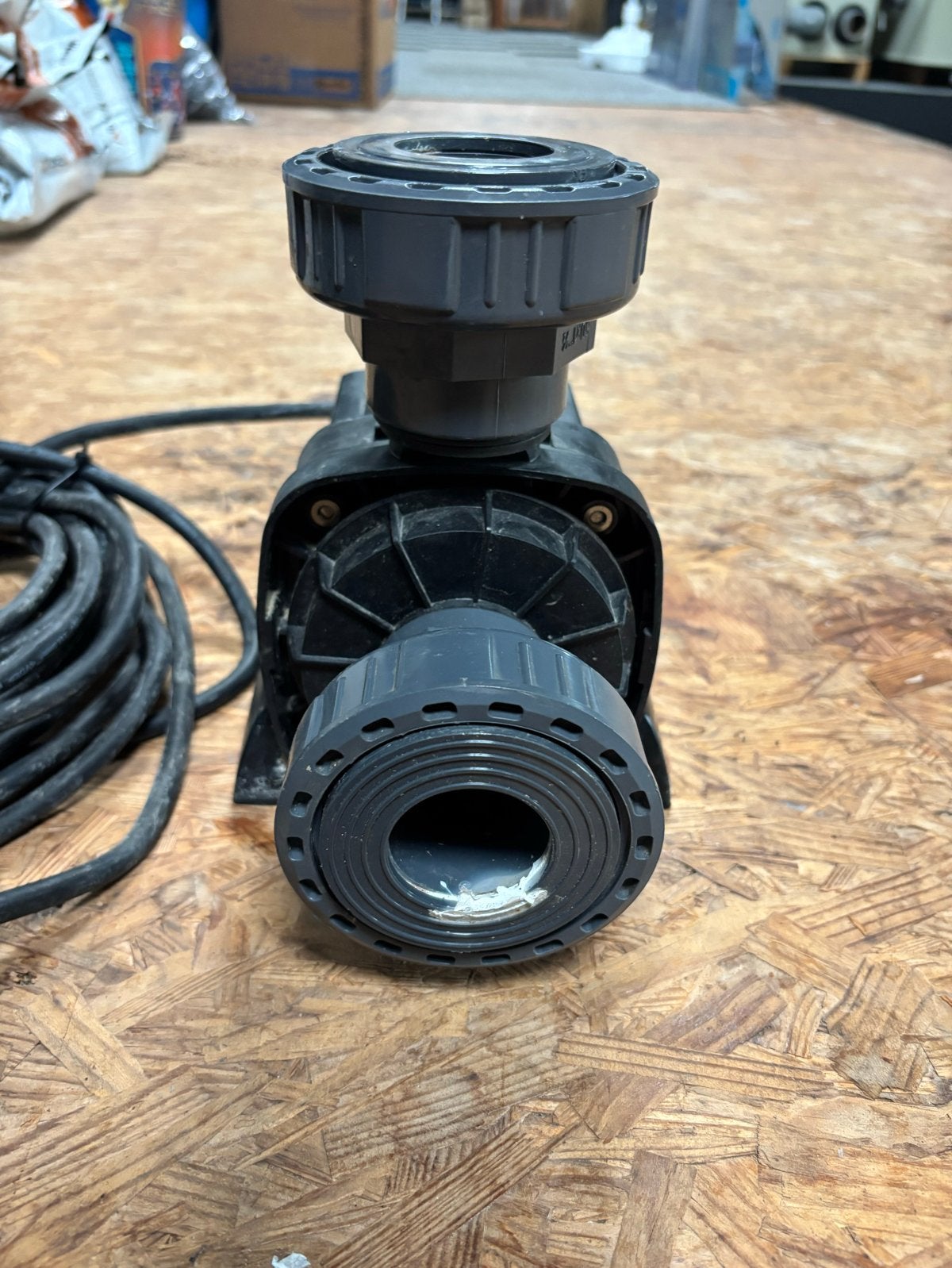 Oase Neptun 9000 vijverpomp, Ophalen of Verzenden, Gebruikt, Elektrisch, Dompelpomp