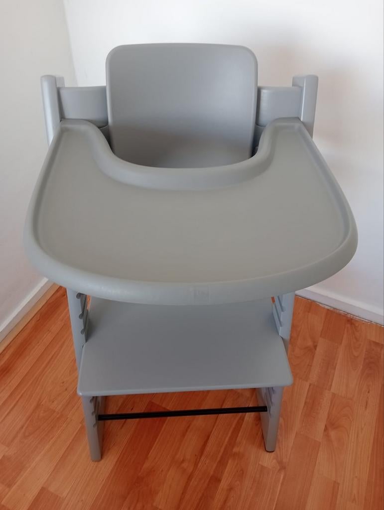 COMPLETE Stokke Tripp Trapp Kinderstoel Grijs Storm Grey, Kinderen en Baby's, Kinderstoelen, Ophalen, Zo goed als nieuw, Meegroeistoel