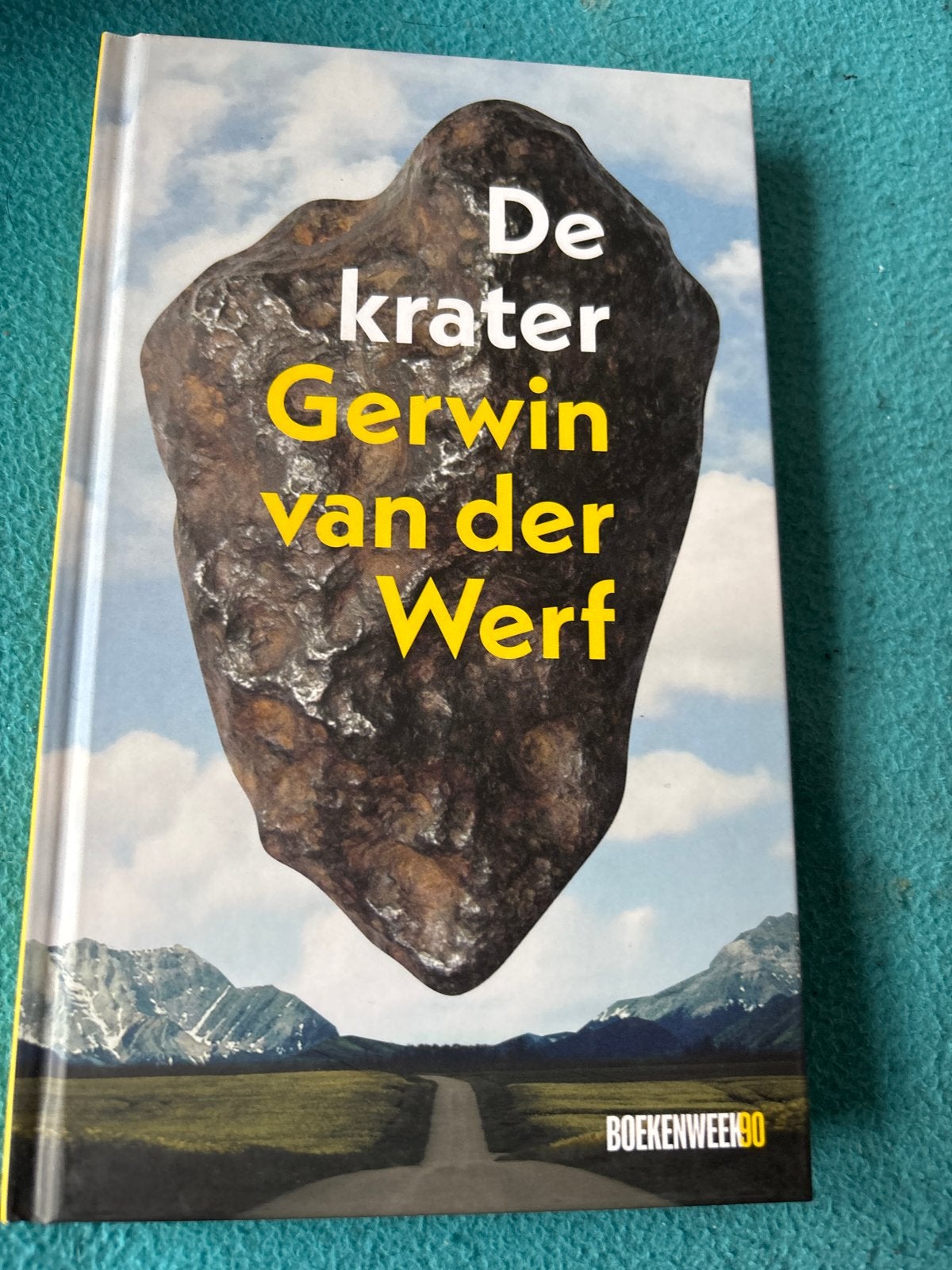De Krater - Gerwin van der Werf (Boekenweekgeschenk), Boeken, Romans, Zo goed als nieuw, Nederland, Ophalen of Verzenden