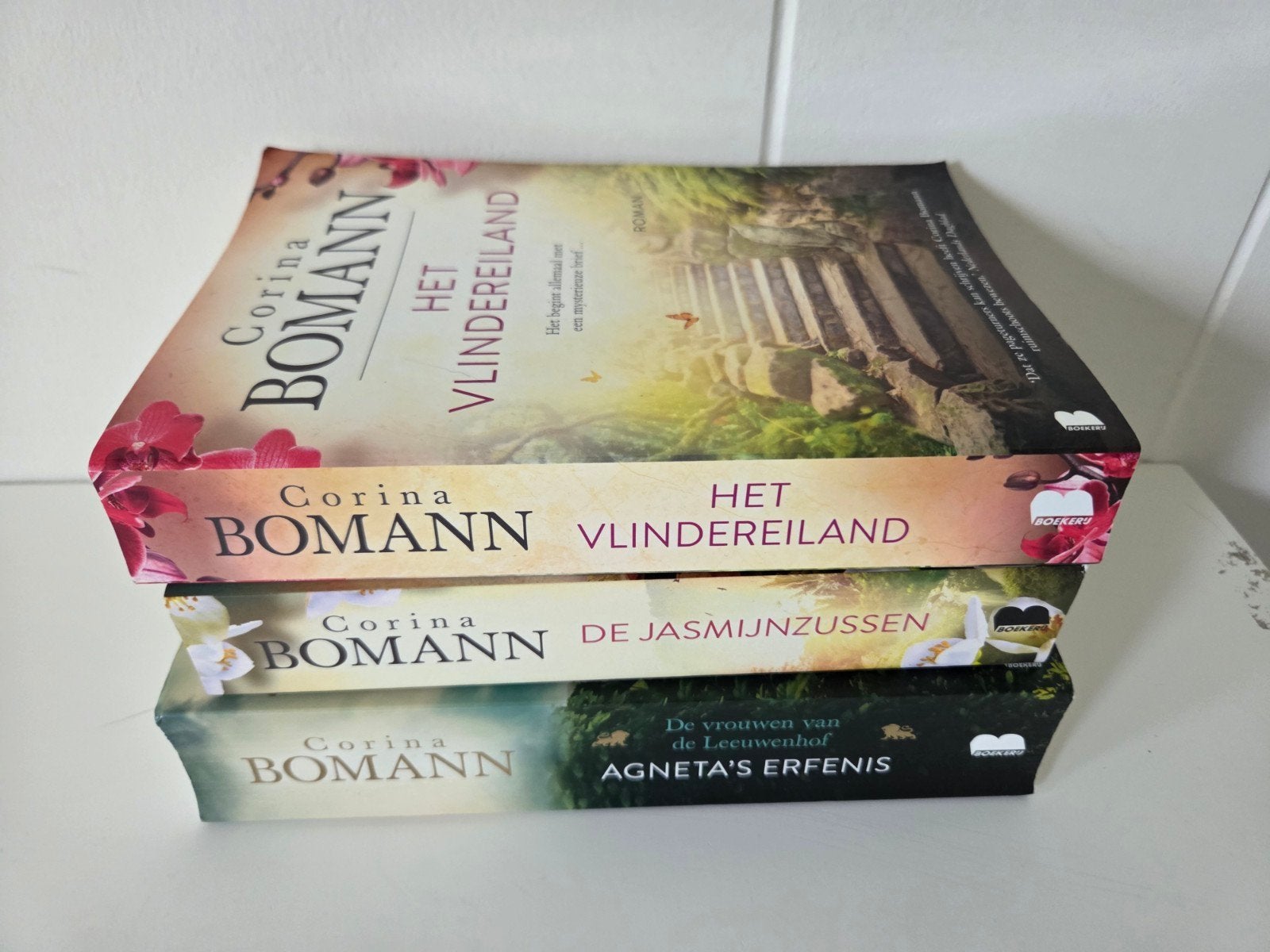 Corina Bomann € 3.00 per boek, Ophalen of Verzenden, Zo goed als nieuw