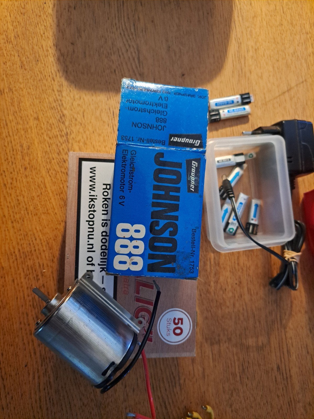 johnson/graupner 888 6volt elektromotor, Ophalen of Verzenden, Zo goed als nieuw