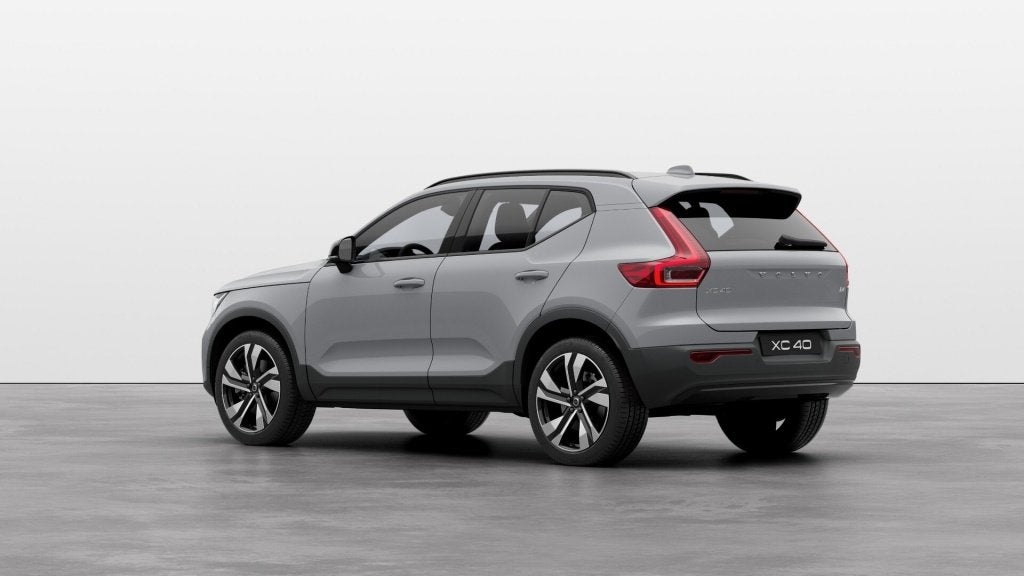 Volvo XC40 2.0 B4 Plus Dark | TE BESTELLEN! (bj 2026), Auto's, Automaat, Dealer onderhouden, 15 km/l, 4 cilinders