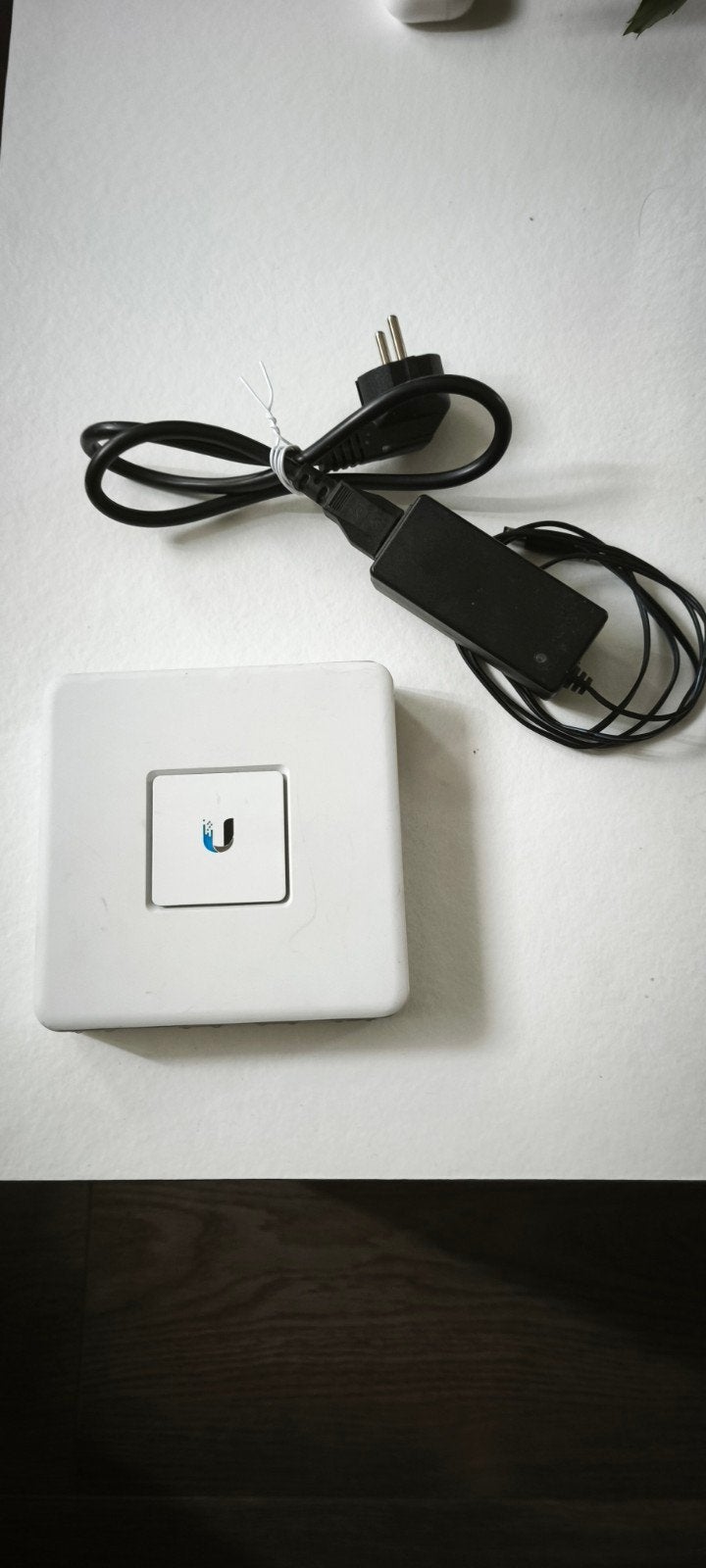 Ubiquiti UniFi Security Gateway (USG) Router, Computers en Software, Routers en Modems, Ophalen of Verzenden