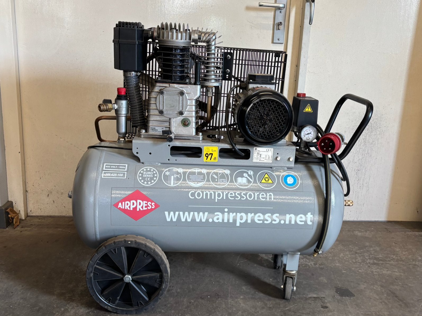 Airpress compressor hk 425-100, 100 liter of meer, Ophalen, Zo goed als nieuw, Minder dan 200 liter/min