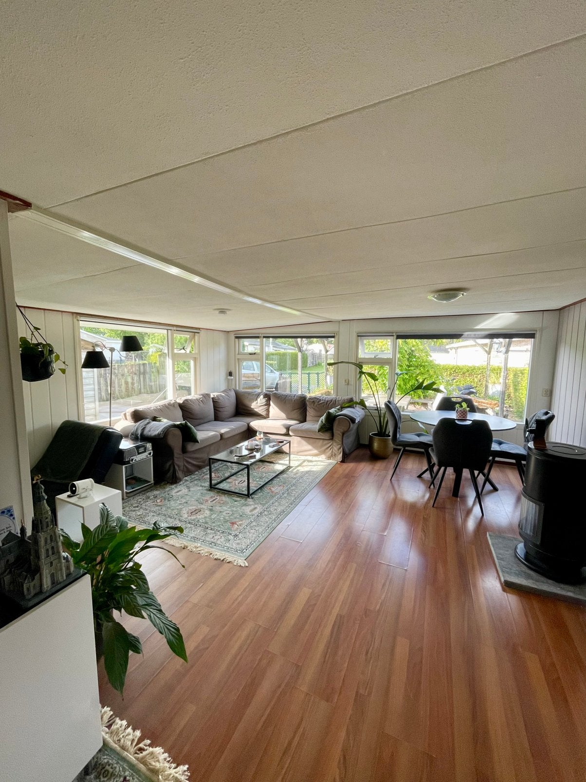 Ruim chalet te koop op Camping ‘t Oekeltje in Rijsbergen, Huizen en Kamers, Recreatiewoningen te koop, Noord-Brabant, 2 slaapkamers