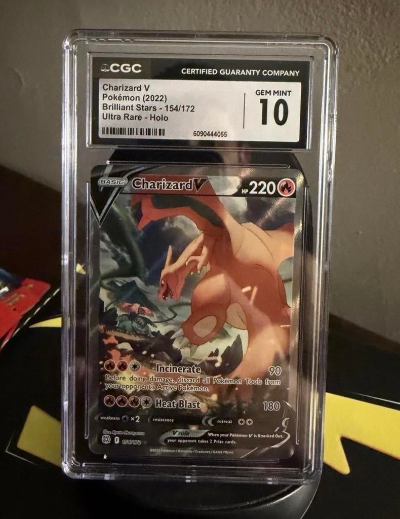 Charizard V CGC 10 Gem Mint Pokémon Kaart Brilliant Stars, Verzenden, Nieuw, Losse kaart, Foil