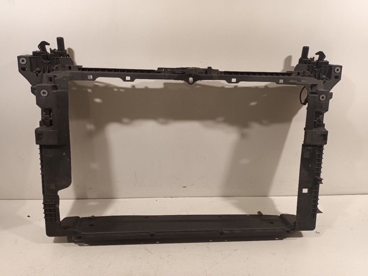 Voorfront Volkswagen Polo, Auto-onderdelen, Onderdelen@venauto.nl, Van der Ven Autorecycling B.V., Gebruikt, Ettenseweg 76, 4706 PB Roosendaal, The Netherlands