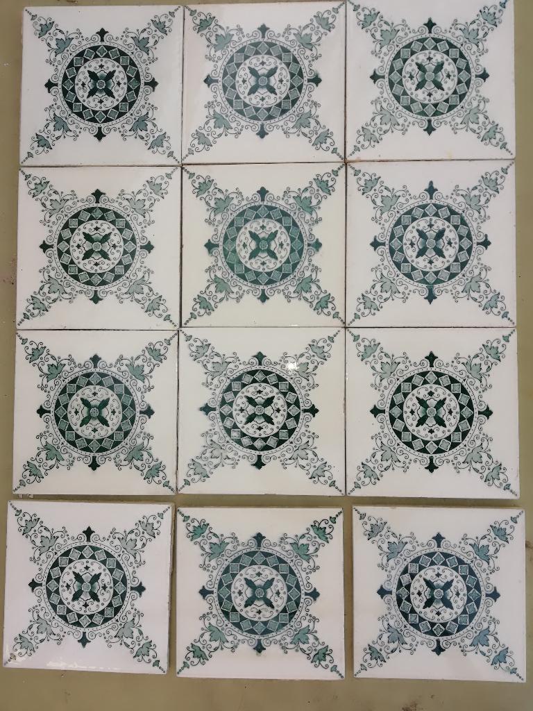 40 antieke wandtegels 15x15 met donkergroene afbeelding, Antiek en Kunst, Ophalen