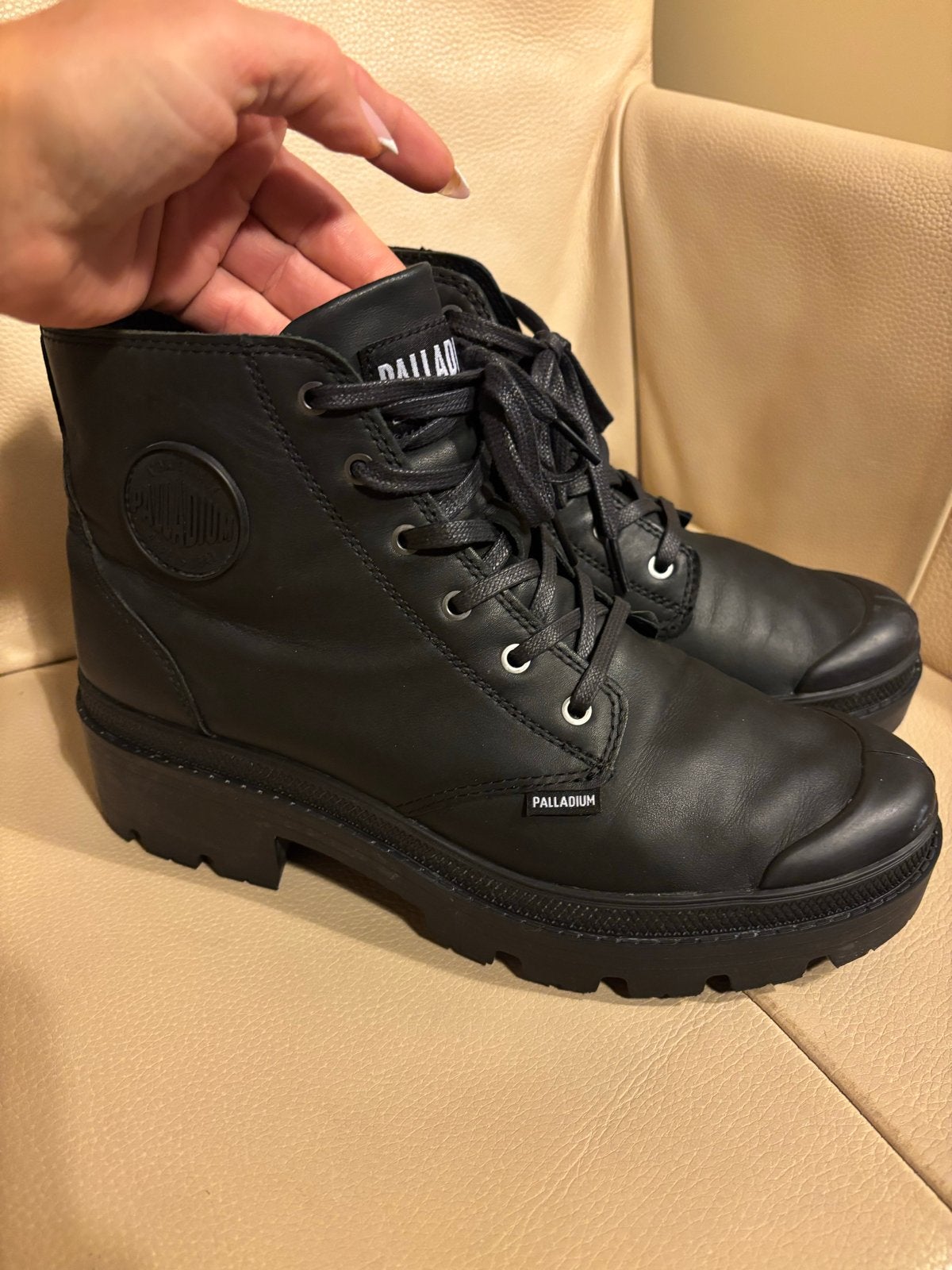Palladium Pallabase Leather Boots Zwart - Maat 41.5, Kleding | Dames, Ophalen of Verzenden, Zo goed als nieuw, Zwart, Lage of Enkellaarzen