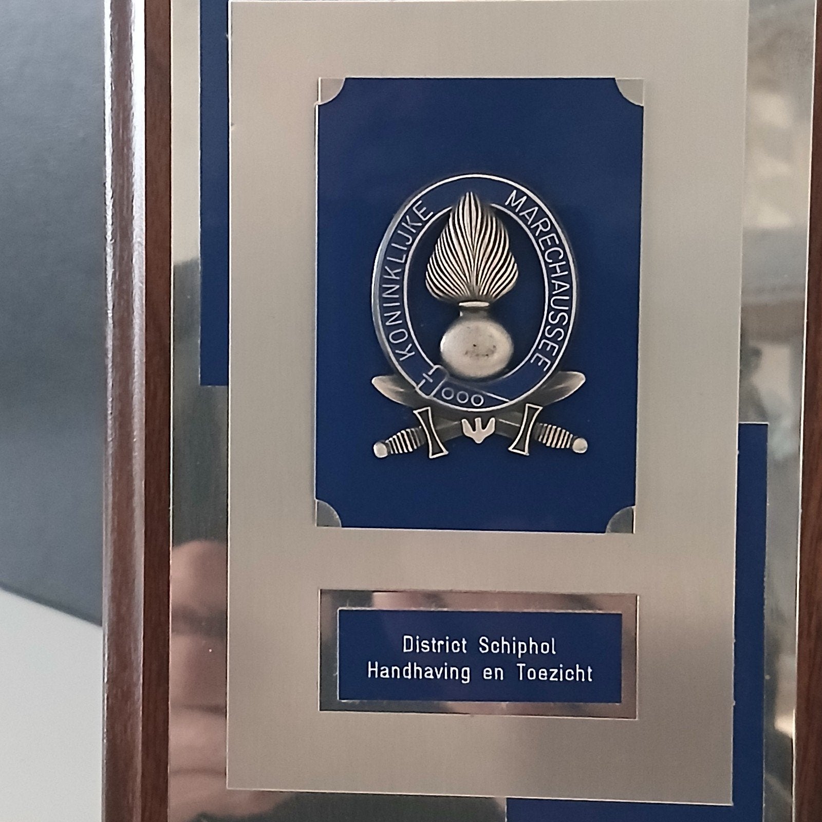 Plaquette Koninklijke Marechaussee District Schiphol, Ophalen, Marechaussee, Nederland, Embleem of Badge
