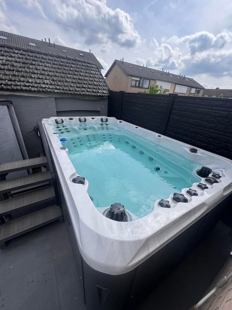 Te koop zwemspa 400x 2.27, Eén persoon, Cadeaubon