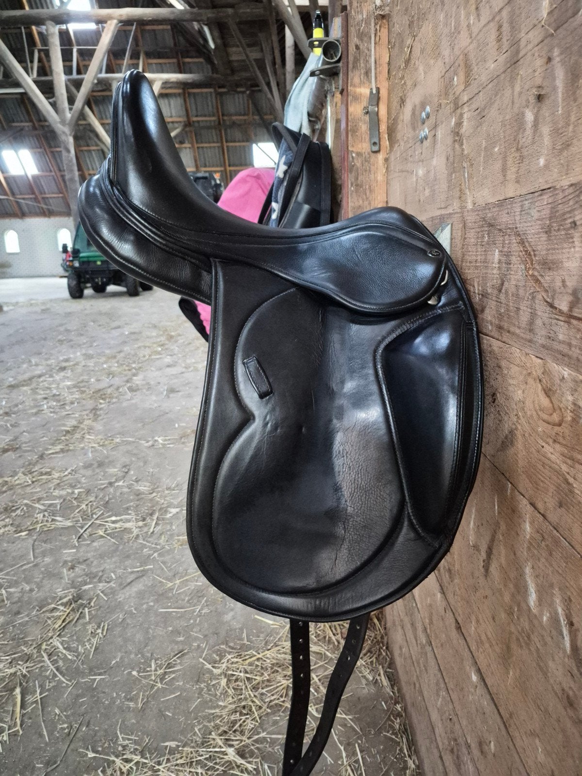 zwart Maxflex Mia dressuurzadel 18 inch, Gebruikt, Dressuur, Wijd, Diepe zit