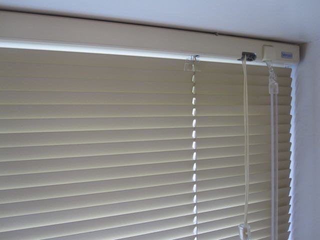 Maatwerk jalouziën 16mm, Ophalen, Jaloezie, Gebruikt, 126 cm