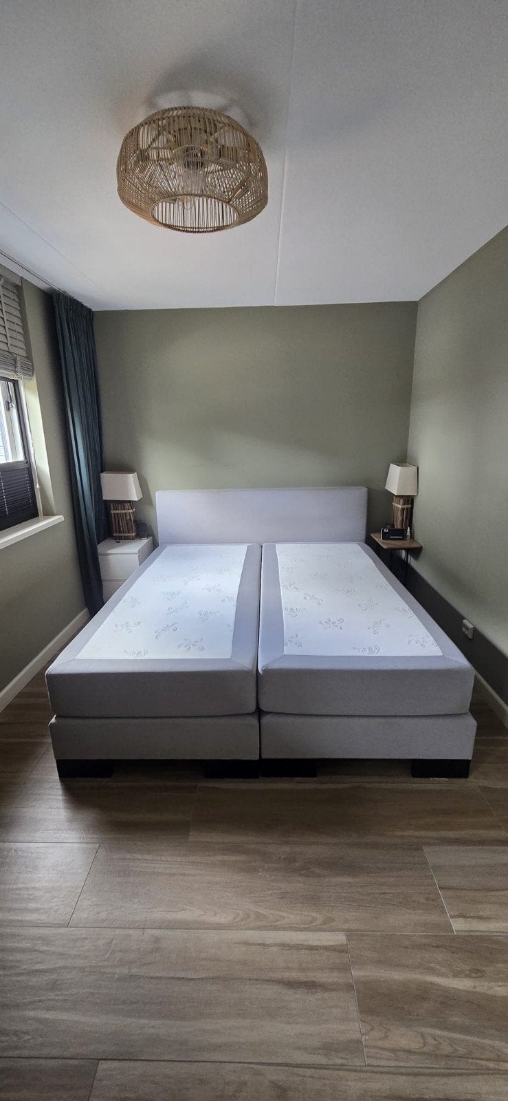 Boxspring Sense van Swiss Sense 180x220 incl. Emma topper, Ophalen, Tweepersoons, 180 cm, Grijs
