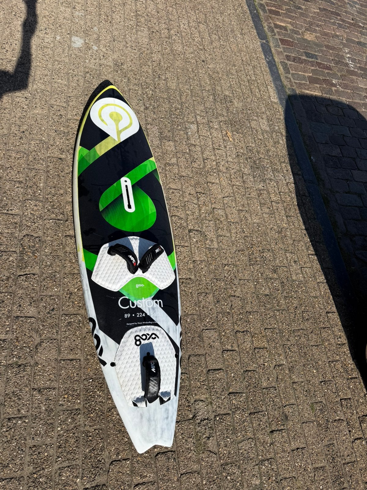 €375 Goya Custom Quad 89 liter windsurfboard, Ophalen of Verzenden, Gebruikt, Plank