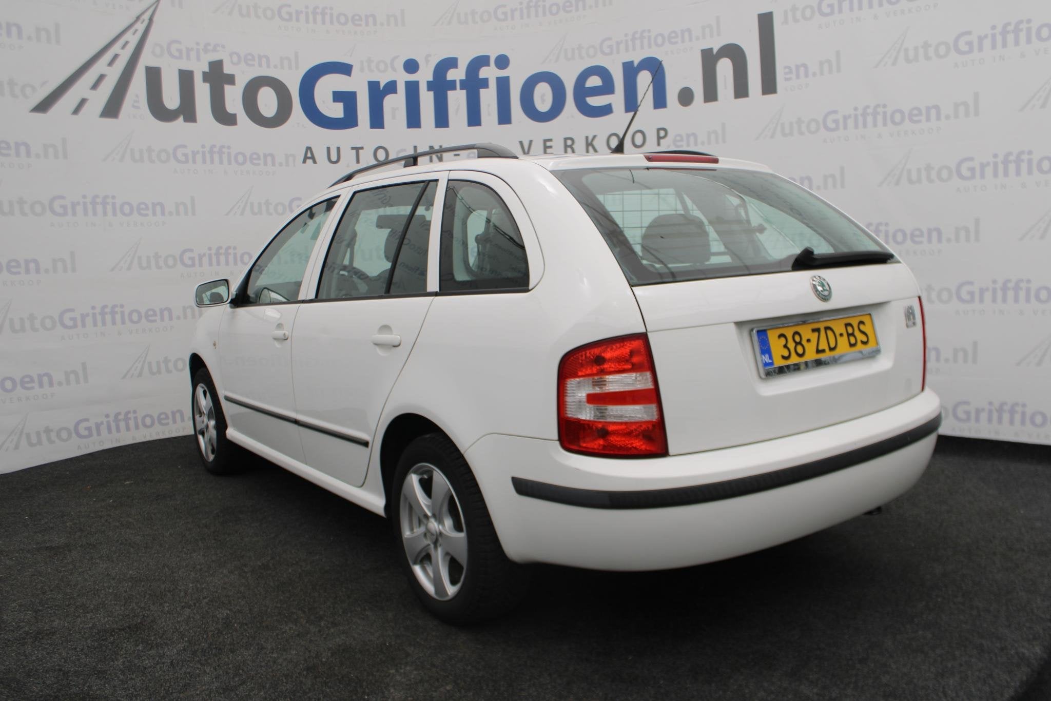 Skoda Fabia Combi 1.4-16V Spirit+, Auto's, Voorwielaandrijving, Gebruikt, 4 cilinders, 1070 kg