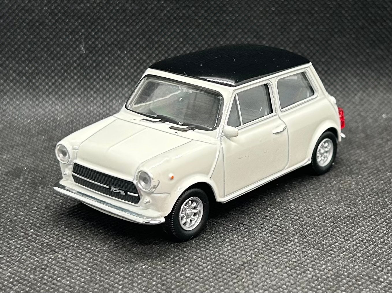 Welly Mini Cooper 1:36, Verzenden, Zo goed als nieuw, Auto