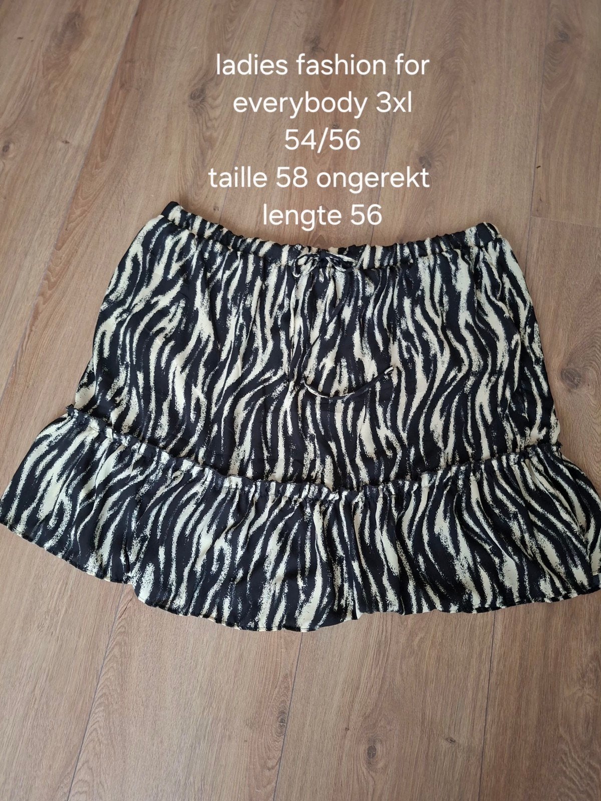 Ladies fashion for everybody rok maal 54/56 rokje, Ladies Fashion, Ophalen of Verzenden, Zo goed als nieuw, Rok
