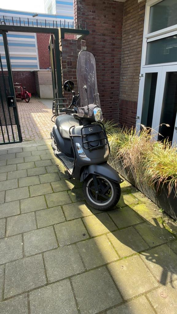 Sym fiddle 2, Fietsen en Brommers, Scooters | SYM, Gebruikt, Maximaal 45 km/u, Ophalen of Verzenden, Benzine