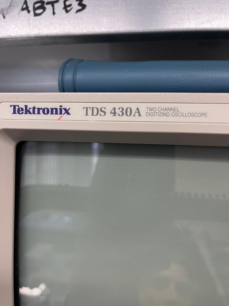 Tektronix TDS430a 400MHz, Doe-het-zelf en Verbouw, Meetapparatuur, Ophalen of Verzenden, Gebruikt