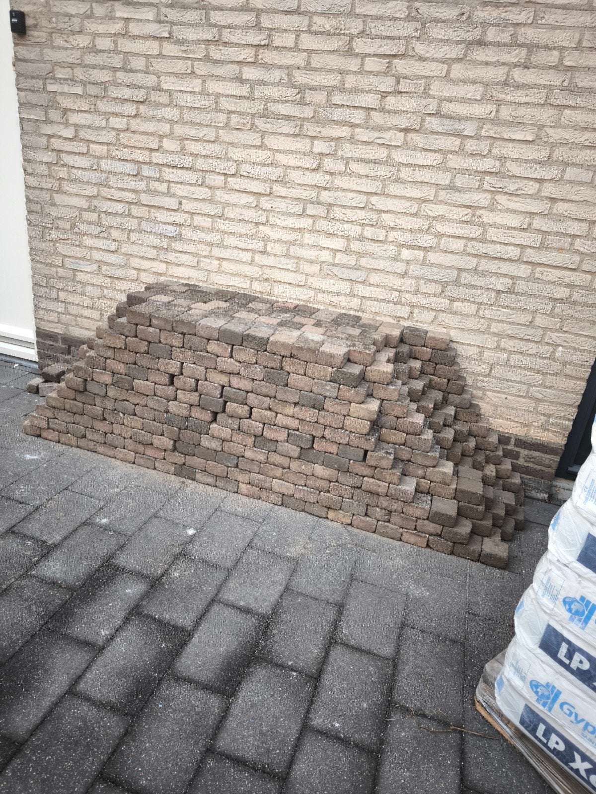 Waaltjes 10x10 cm, Ophalen, Gebruikt, Beton, Klinkers