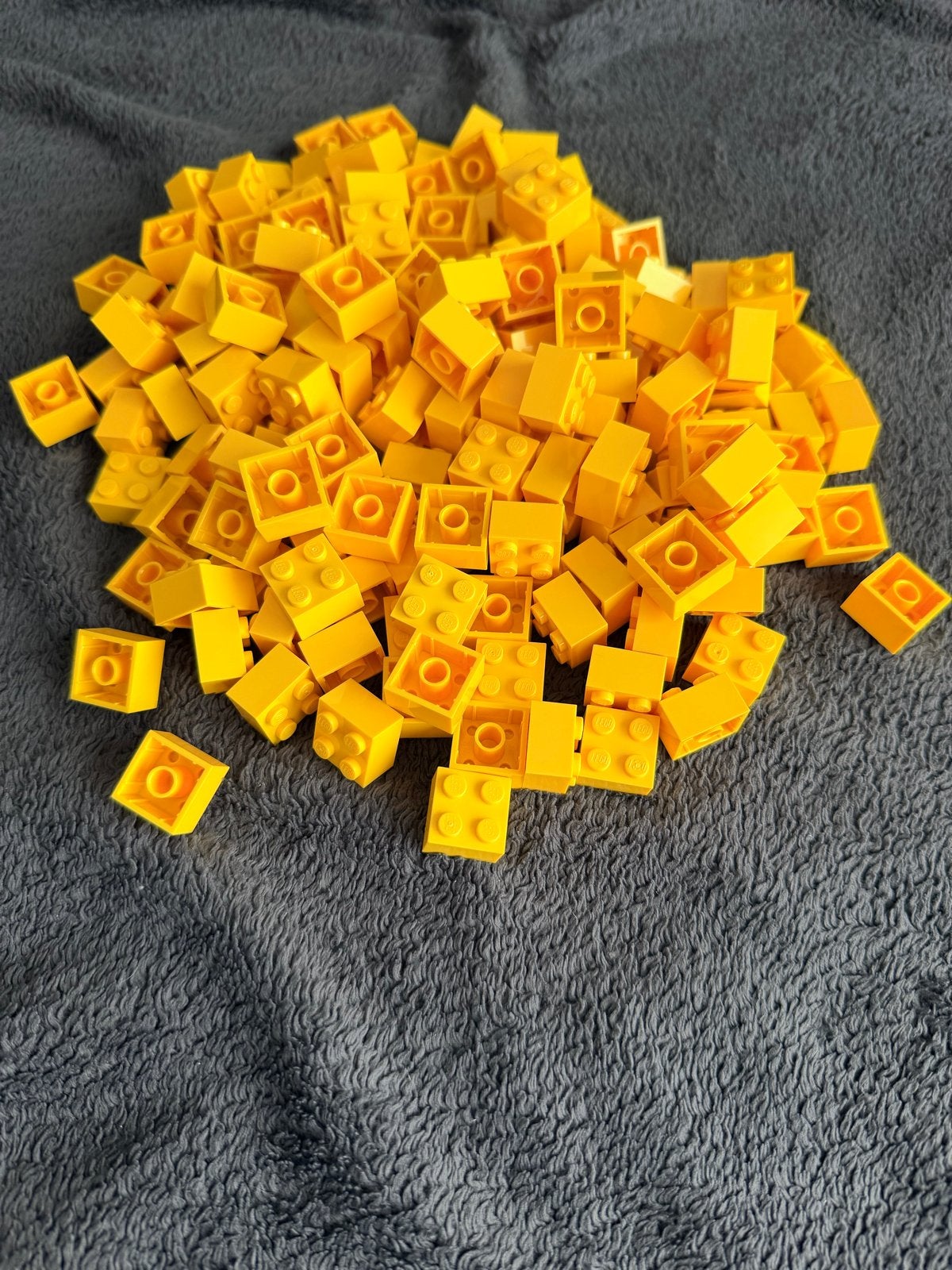 Lego 2x2 Gele Steen - 181 Stuks Losse Onderdelen, Kinderen en Baby's, Ophalen of Verzenden, Gebruikt, Losse stenen, Lego