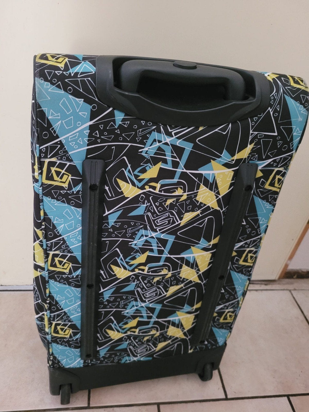 Zgan opvallende blauwe reiskoffer trolley vakantie koffer, Wieltjes, Hard kunststof, Zo goed als nieuw, 35 tot 45 cm