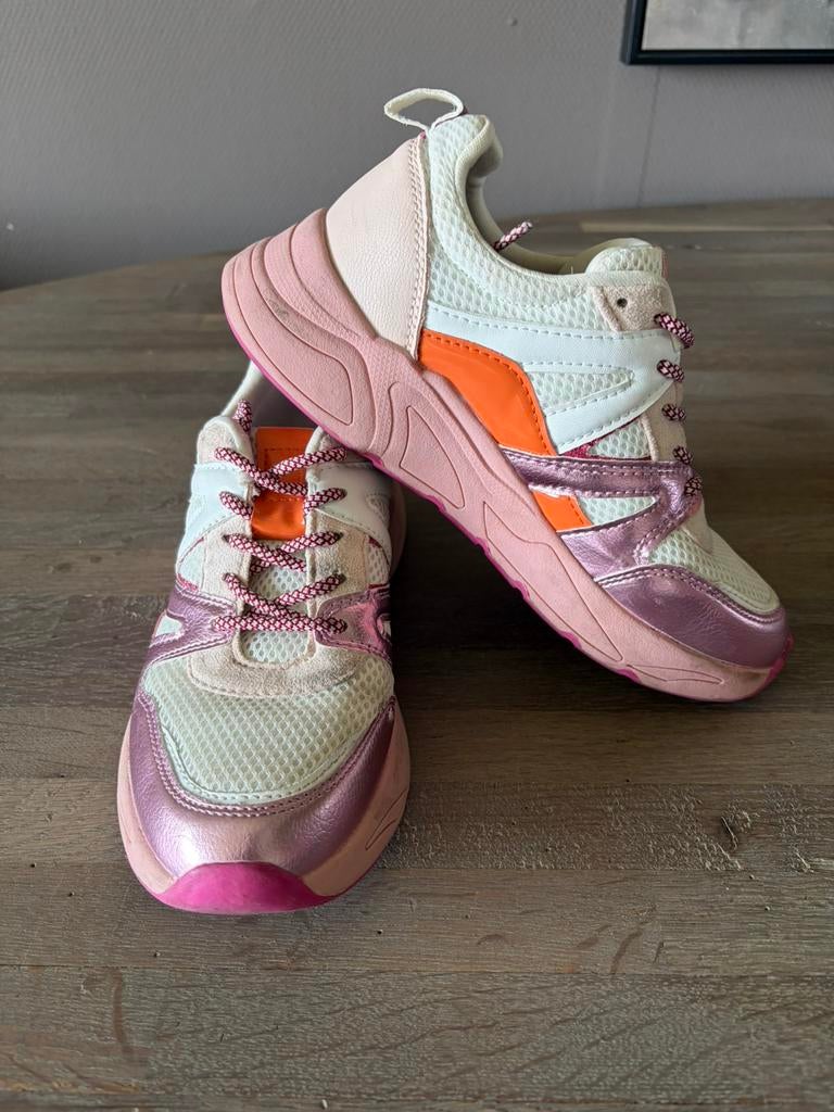 Kleurrijke sneakers maat 36, Overige kleuren, Ophalen of Verzenden, Sneakers of Gympen, Zo goed als nieuw