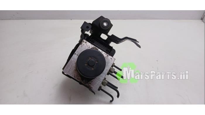 ABS Pomp van een Opel Insignia, Gebruikt, -, -, Opel
