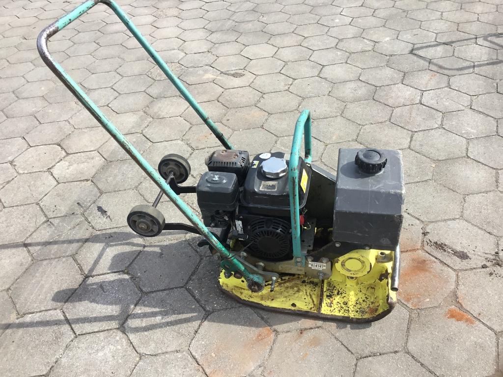 Gebruikte trilplaat Ammann AFP1850, Tuin en Terras, Ammann Gro, Info@ammann.com, Eisenbahnstrasse 25
4901  Langenthal, DE, Overige typen