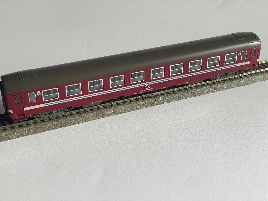 Roco 44623 SNCB/NMBS K4 2e klasse rijtuig, Hobby en Vrije tijd, Gelijkstroom, Wagon, Ophalen of Verzenden, Zo goed als nieuw