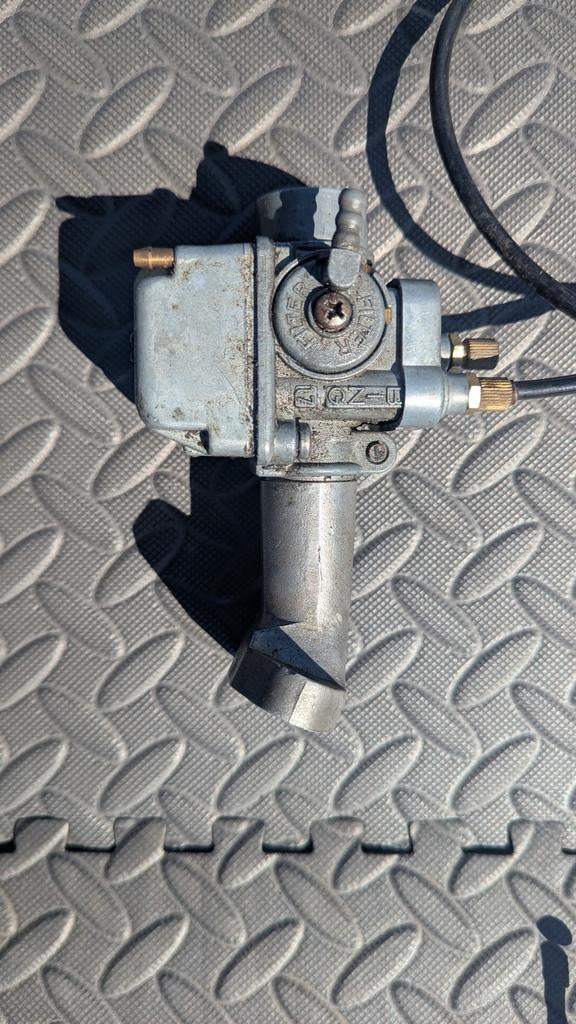 Origineel Bing 10mm carburateur met spruitstuk en kabels, Ophalen of Verzenden, Zo goed als nieuw, Carburateur, Zündapp