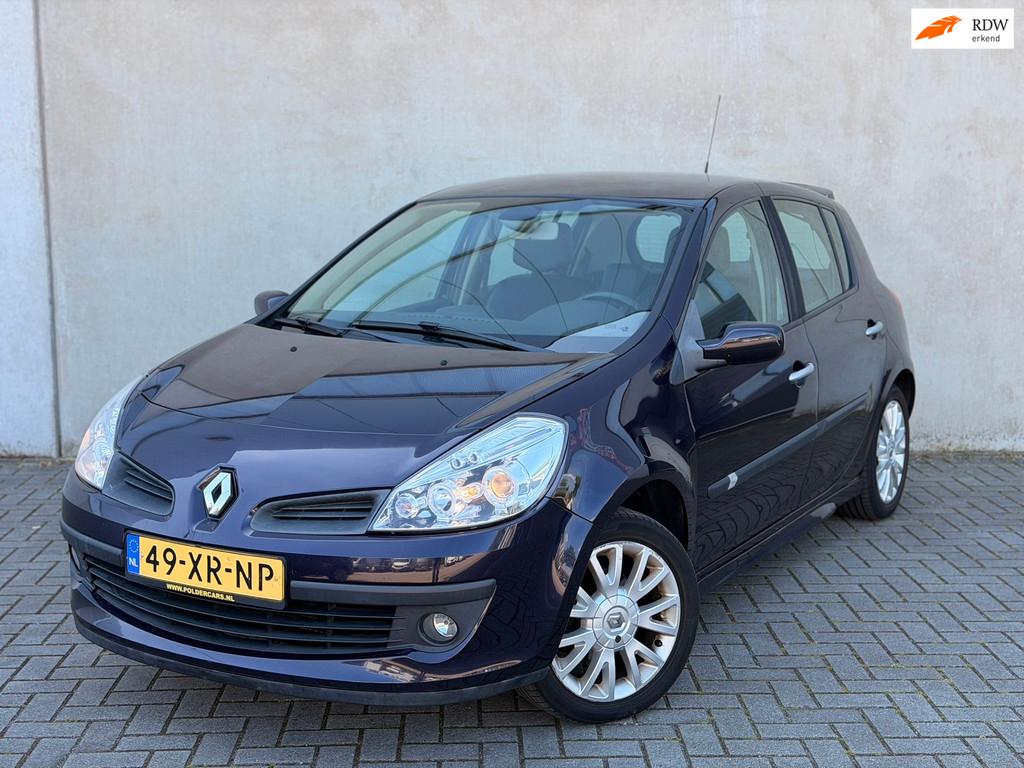 Renault Clio 1.6-16V Sport Trekhaak Clima Cruise 16'' Leder/, Auto's, Renault, Voorwielaandrijving, Gebruikt, Zwart, Leder en Stof