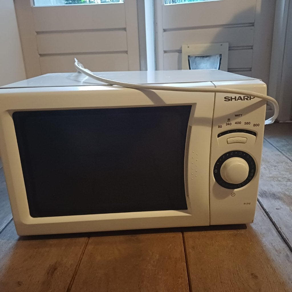 Magnetron Sharp R-212, Ophalen, Gebruikt, Minder dan 45 cm, Magnetron