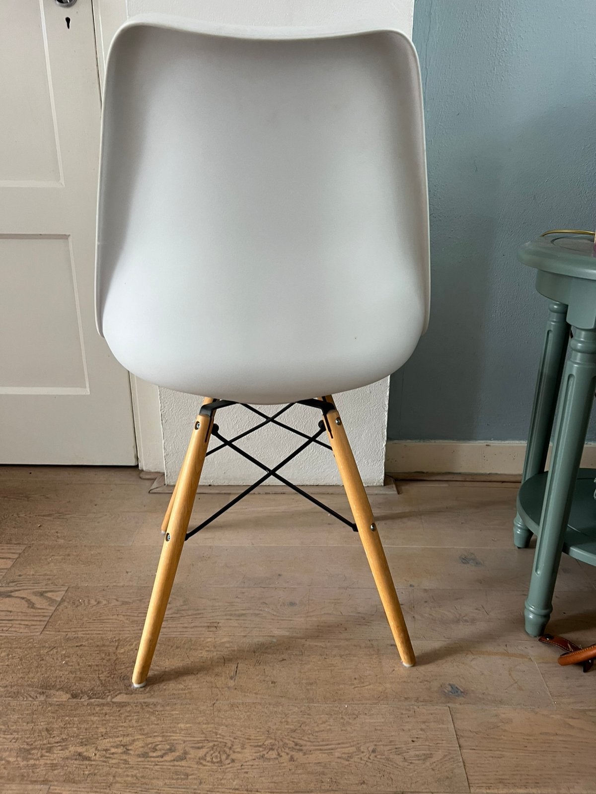 Foto 5 van Moderne witte eetkamerstoelen