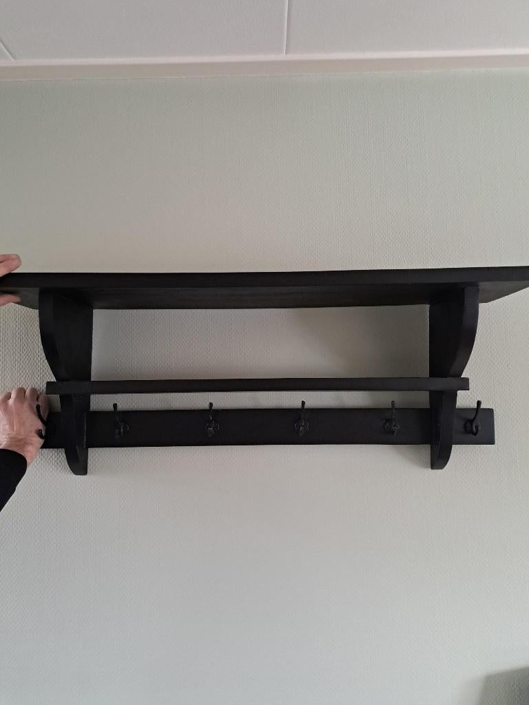 Landelijk zwarte wandkapstok. Stoer, sterk en robuust., 100 tot 150 cm, Zo goed als nieuw, Hout, Ophalen