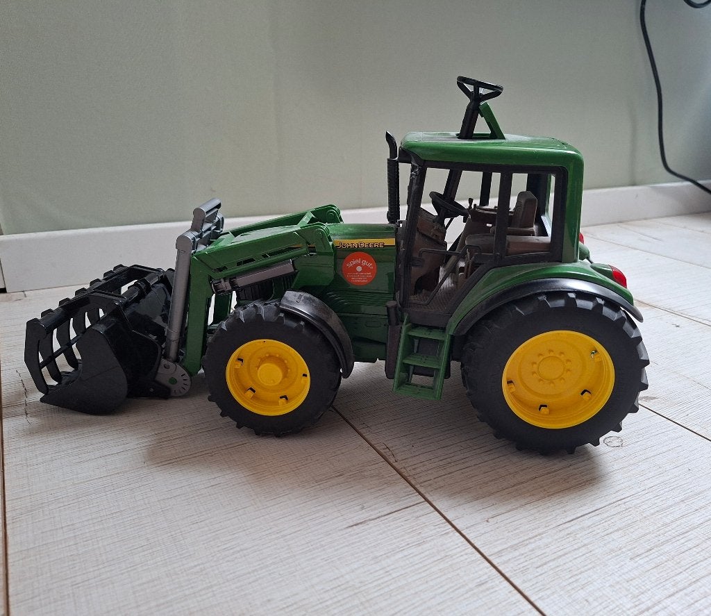 Bruder John Deere tractor met voorlader, Ophalen, Zo goed als nieuw