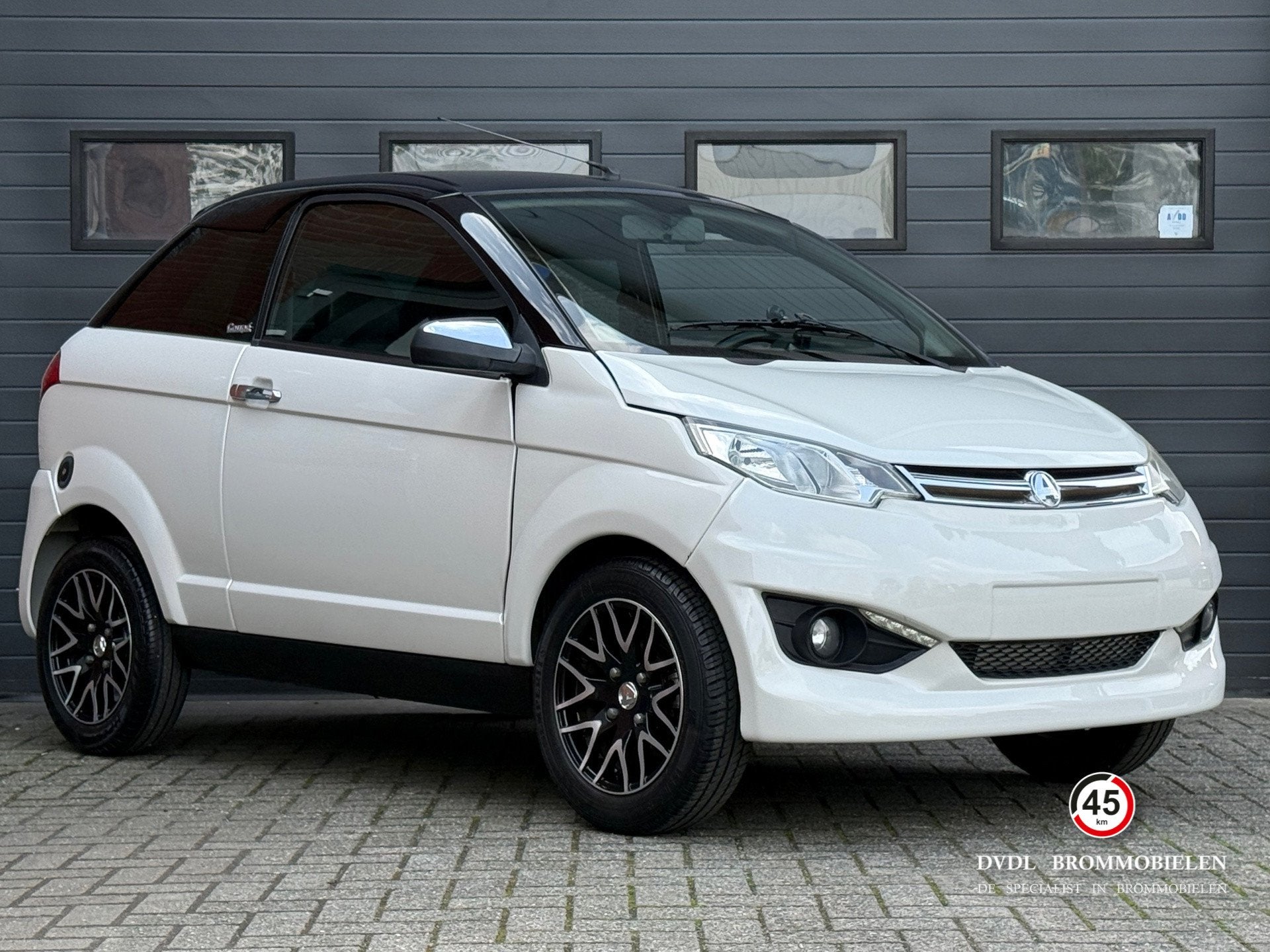 Aixam Coupé Premium Brommobiel 45km 2017 30dkm NIEUWSTAAT!, Gebruikt, Overige merken