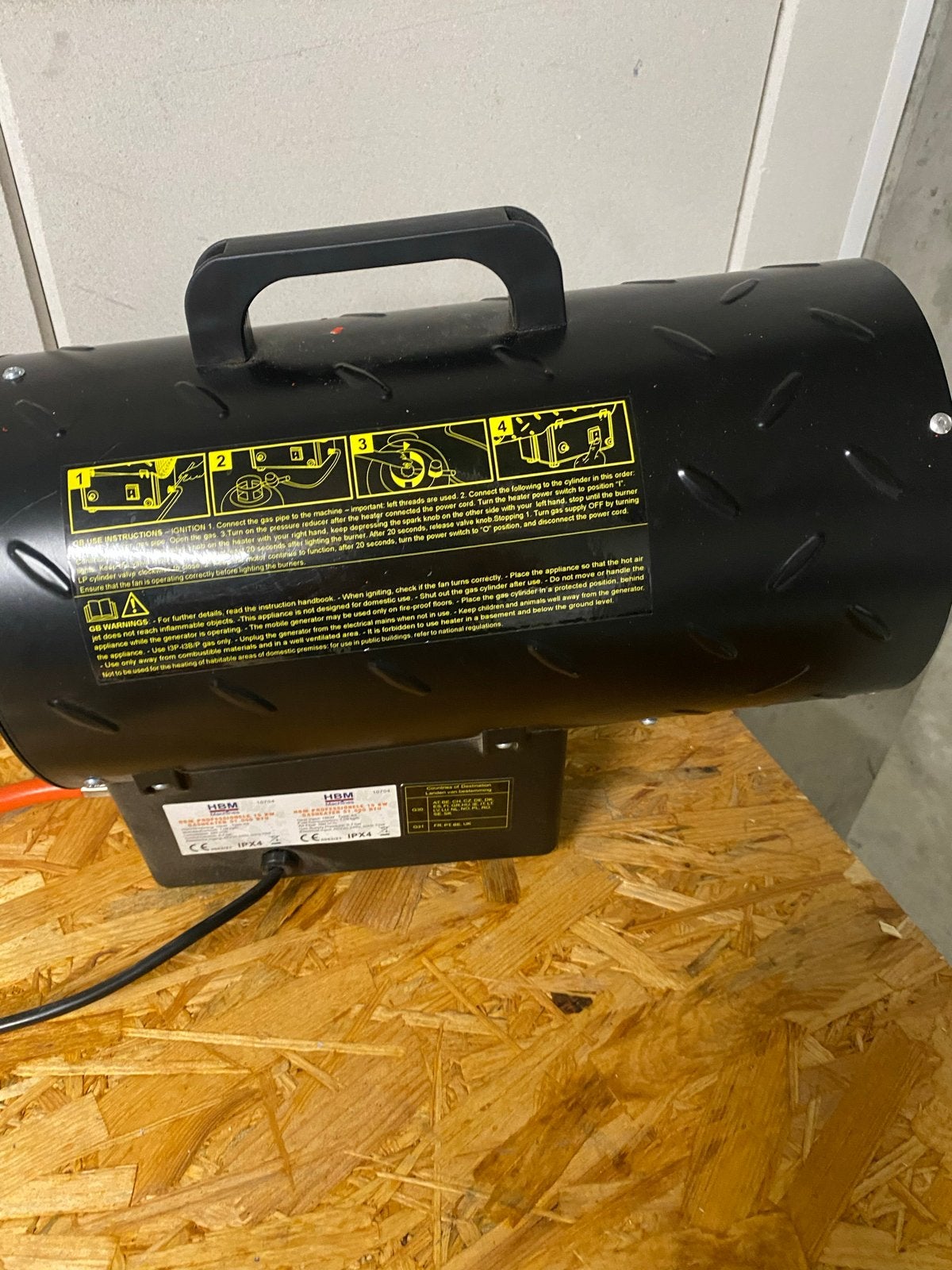 HBM Gaskachel Heater - 15 kw licht gebruikt, 30 tot 80 cm, Kachel, Minder dan 60 cm, Ophalen of Verzenden