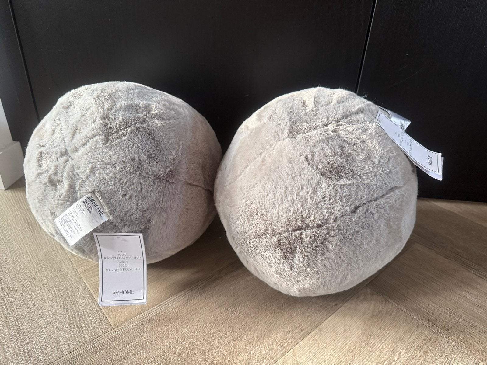 2x H&M HOME ronde sierkussens - Nieuw, Overige merken, Rond, Nieuw, Ophalen of Verzenden