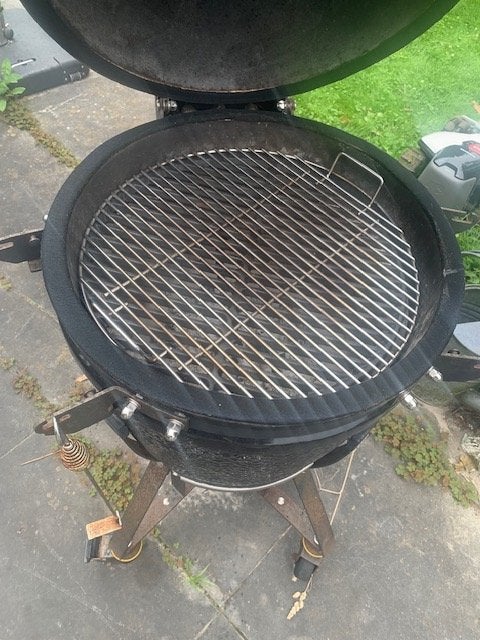 The Bastard large BBQ, Tuin en Terras, Ophalen, Gebruikt, The Bastard, Met accessoires