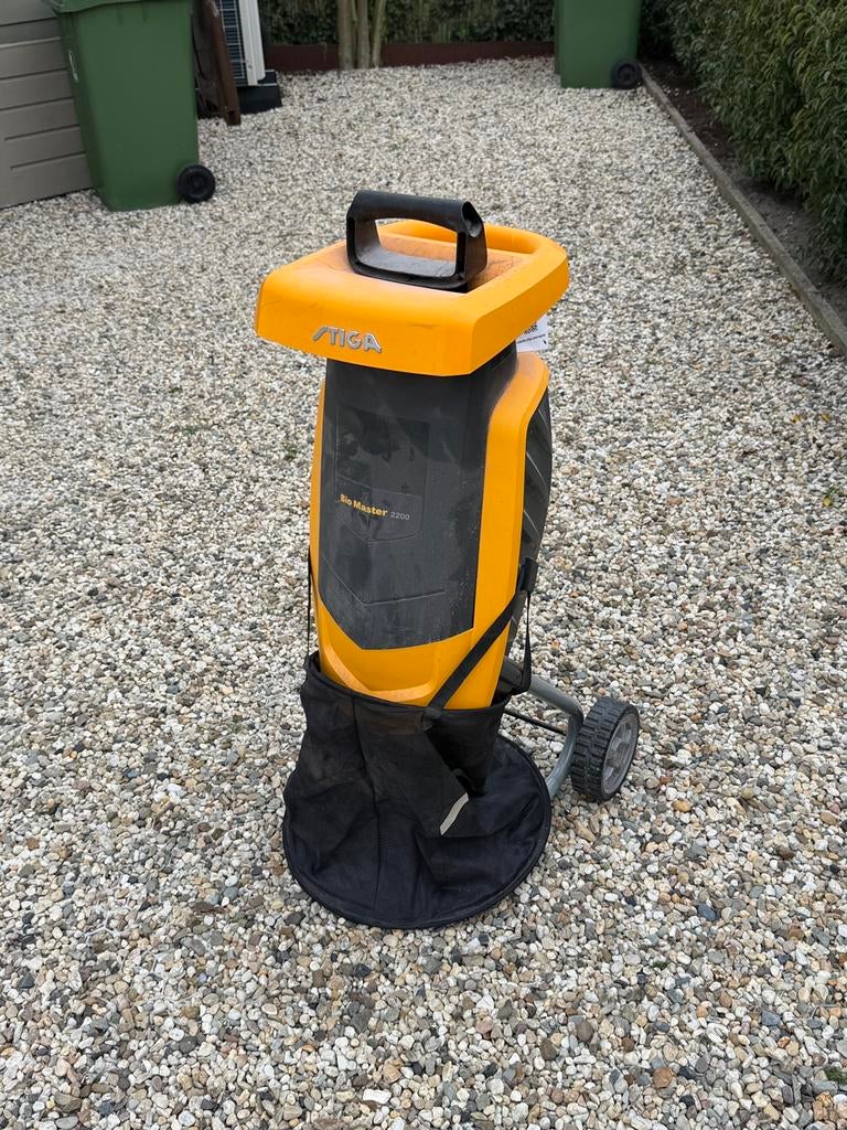 Stiga Hakselaar / versnipperaar Bio Master 2200 W ZGAN, Ophalen, Zo goed als nieuw, Elektrisch, Met opvangzak