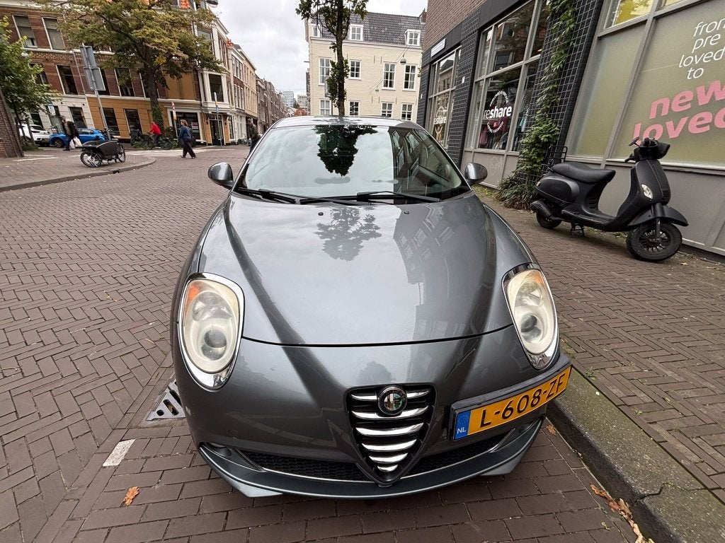 Alfa Romeo MiTo 1.4 16V 2011 Grijs, Auto's, Voorwielaandrijving, Zwart, 1055 kg, 49 €/maand